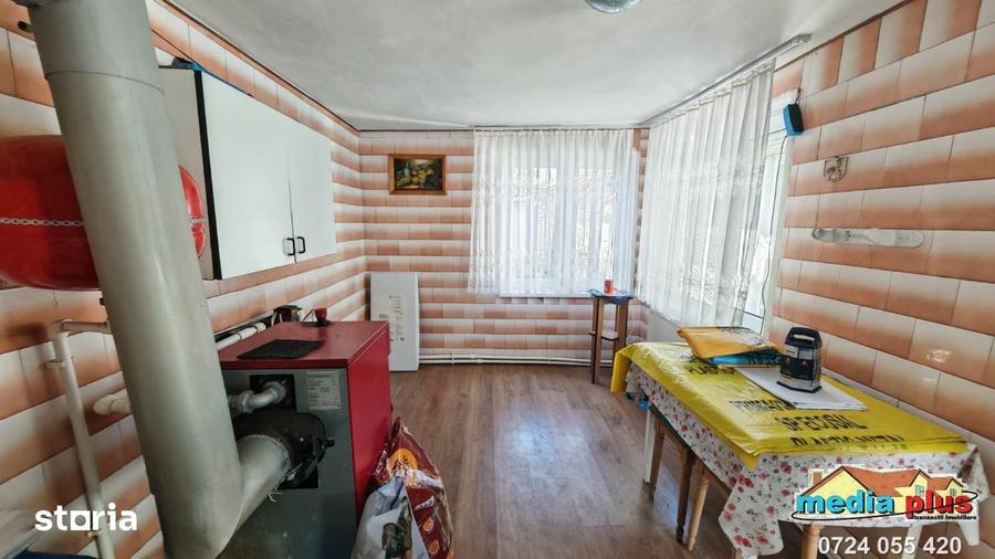 Casă cu 3 camere cu Teren 500 Mp în Central