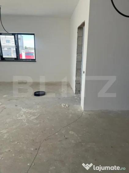 Casă cu 3 camere cu Teren 473 Mp în Central