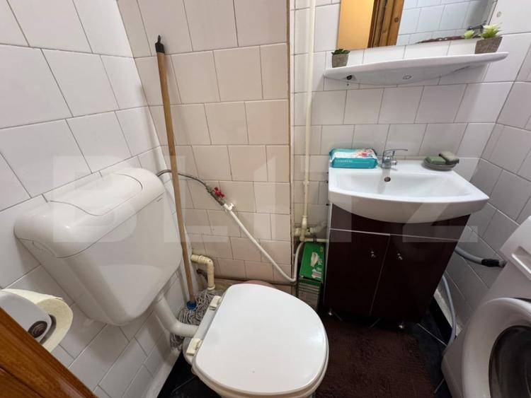 Apartament cu 3 camere decomandat în Micro 11