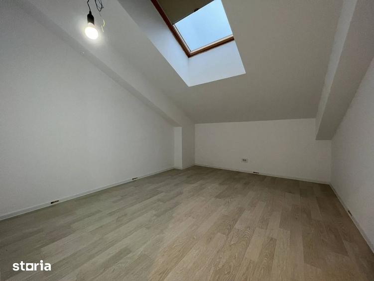 Apartament cu 4 camere decomandat în Titan