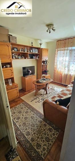 Apartament cu 3 camere decomandat în Micro IV