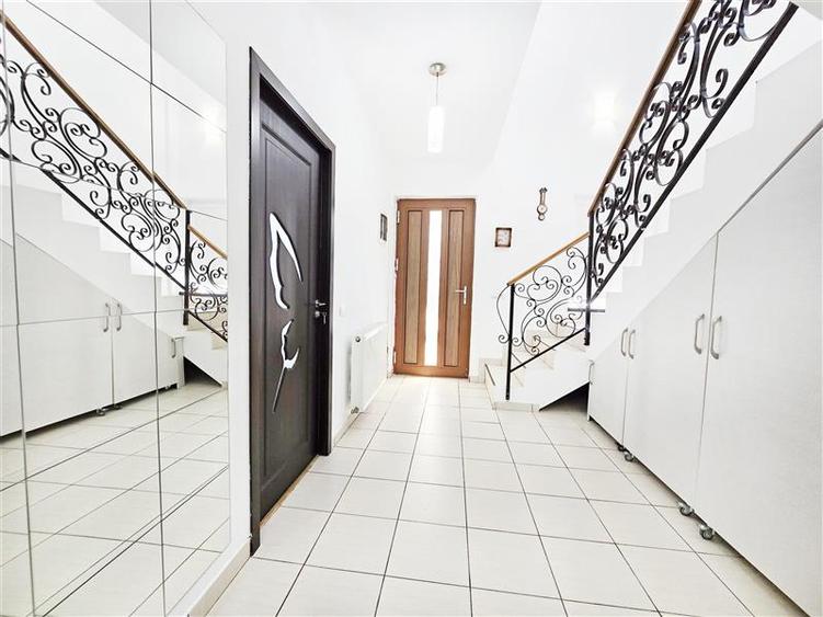 Casă individuală cu 3 camere cu Teren 720 Mp în Clinceni