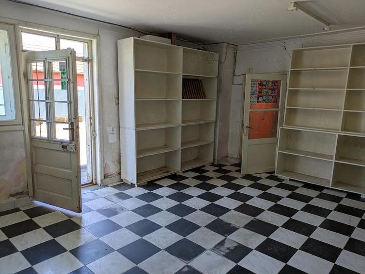 Spațiu comercial, de 66 mp, în Central
