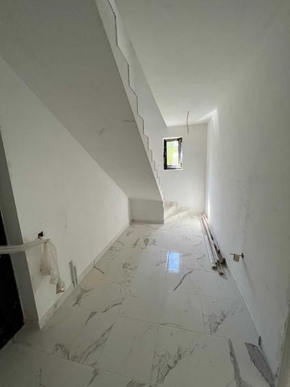 Casă cu 4 camere în Bâcu