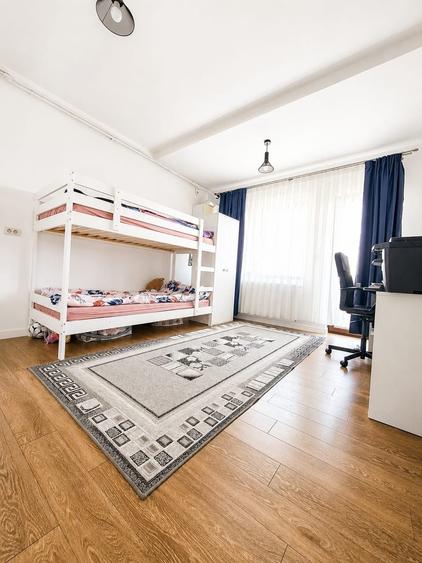 Apartament cu 2 camere decomandat în Pârneava