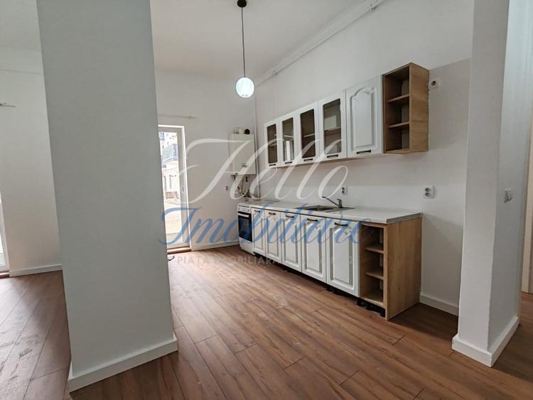 Apartament cu 2 camere semidecomandat, mobilat în Dâmbul Rotund
