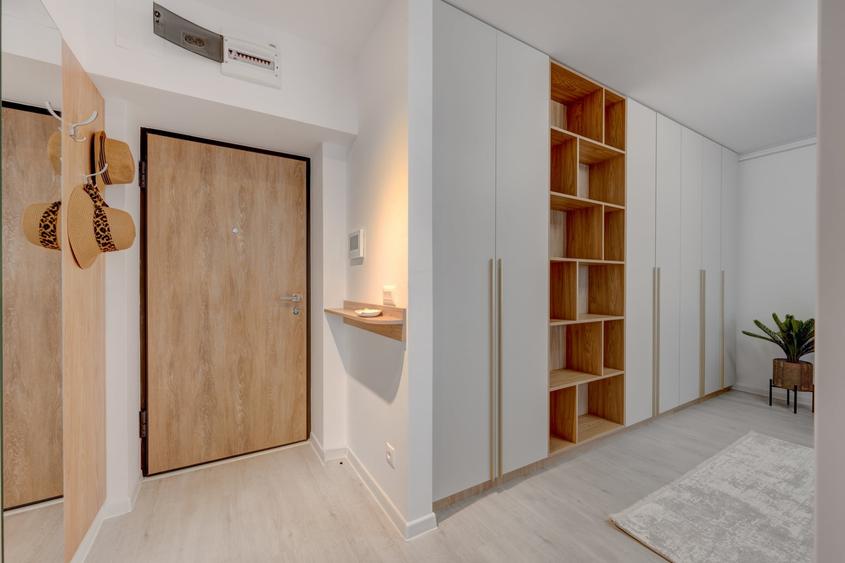 Apartament cu 2 camere semidecomandat, mobilat în Industriilor