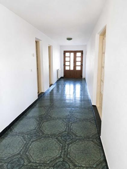 Spațiu comercial, în Bărbătești