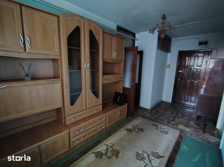 Apartament cu 3 camere în Micro 9