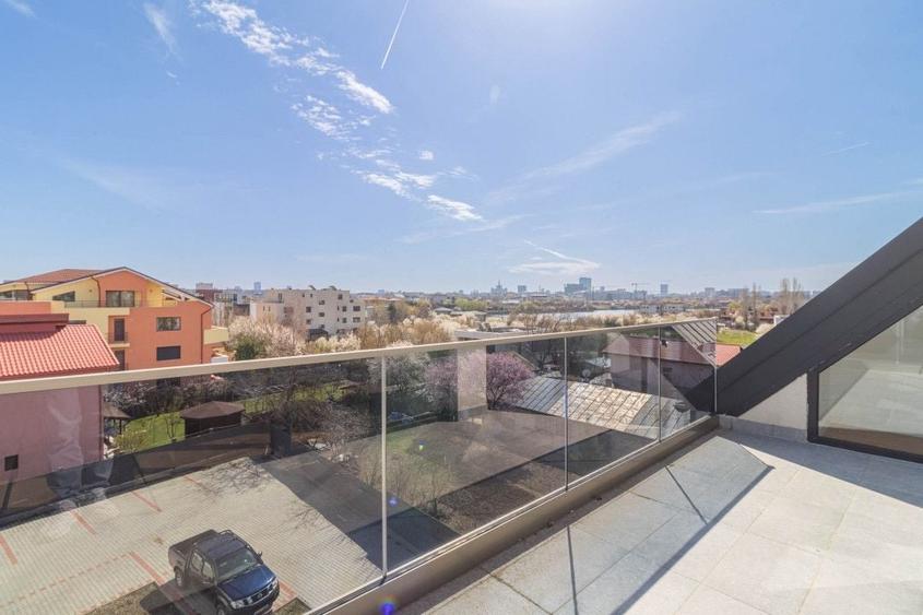 Apartament cu 4 camere decomandat în Sisești