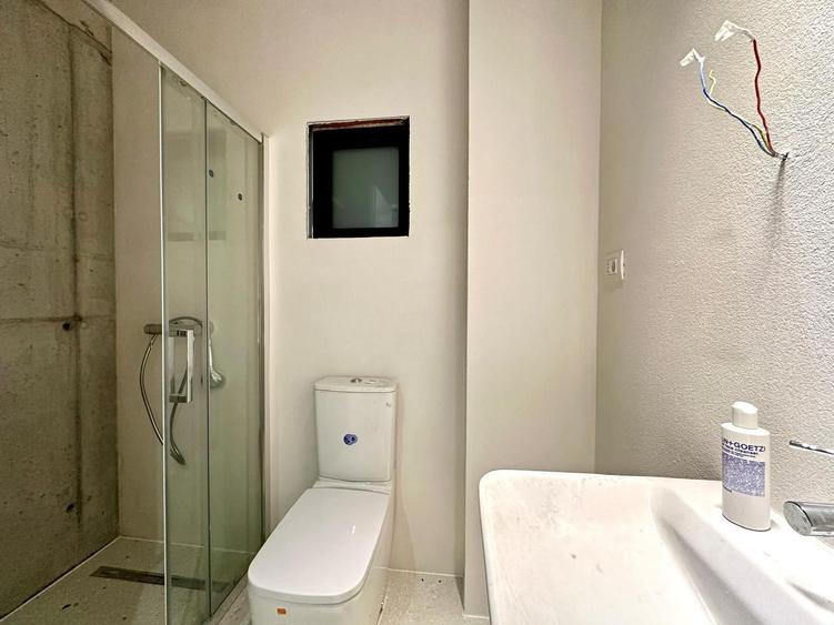 Apartament cu 3 camere decomandat în Dorobanți