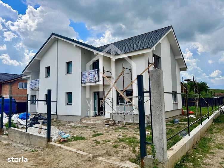 Casă cu 4 camere cu Teren 334 Mp în Șura Mare