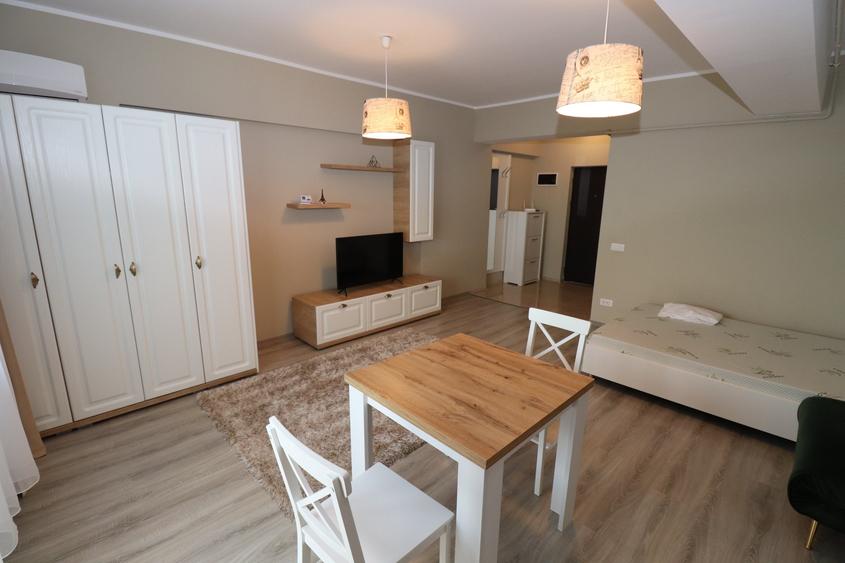 Garsonieră semidecomandată în Bd. Coșbuc