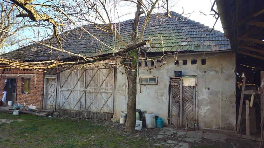 Casă cu 3 camere în Năpradea