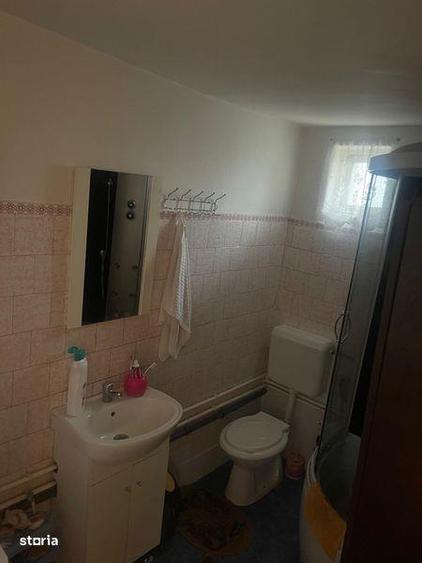 Casă cu 4 camere cu Teren 120 Mp în Central