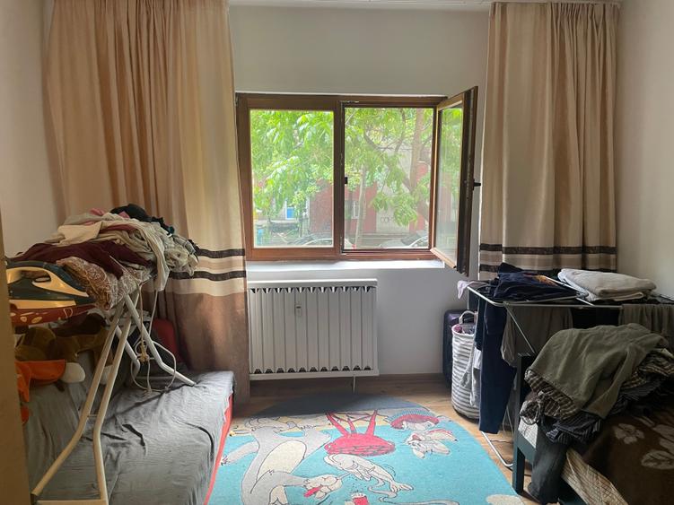 Apartament cu 4 camere decomandat în 13 Septembrie