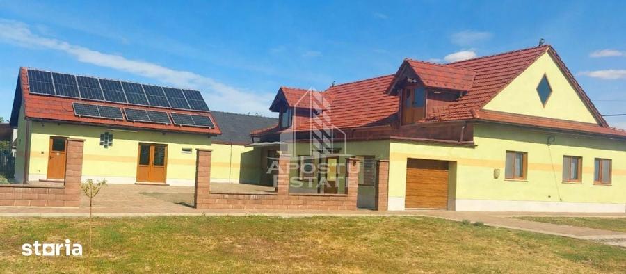 Casă cu 5 camere cu Teren 563 Mp în Cărpiniș