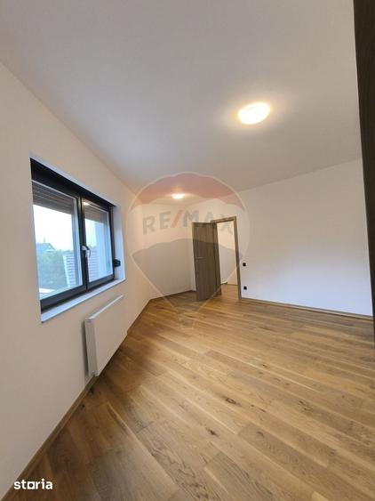 Casă cu Teren 540 Mp în Mărăști