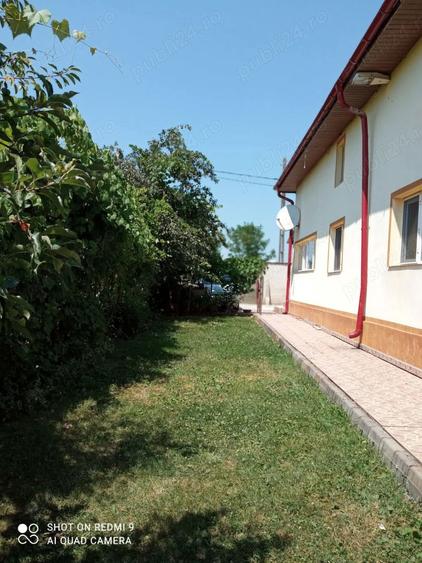 Casă cu 5 camere în Corbii Mari