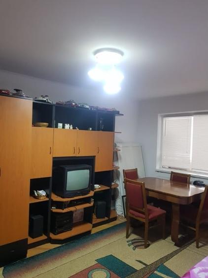 Apartament cu 3 camere, mobilat în Sud