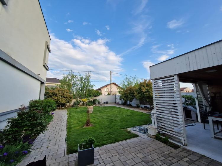 Duplex cu 3 camere cu Canalizare în Dumbrăvița