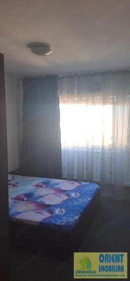Apartament cu 3 camere decomandat în Tomis II