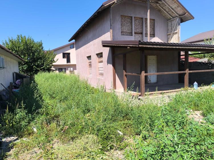 Casă cu 3 camere cu Teren 300 Mp în Lumina