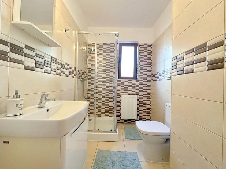 Apartament cu 3 camere decomandat în Torontalului