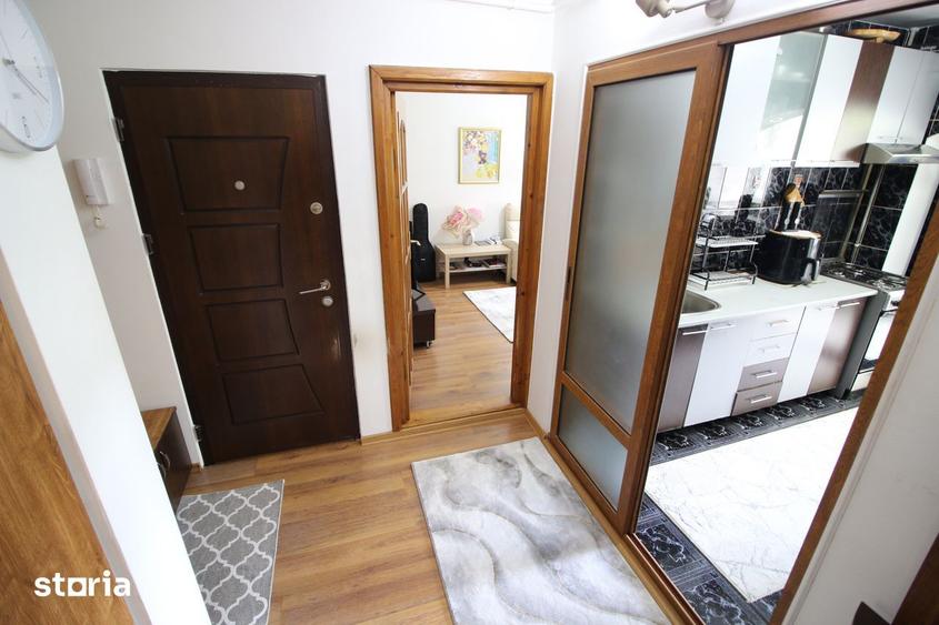 Apartament cu 3 camere decomandat în Siderurgiștilor