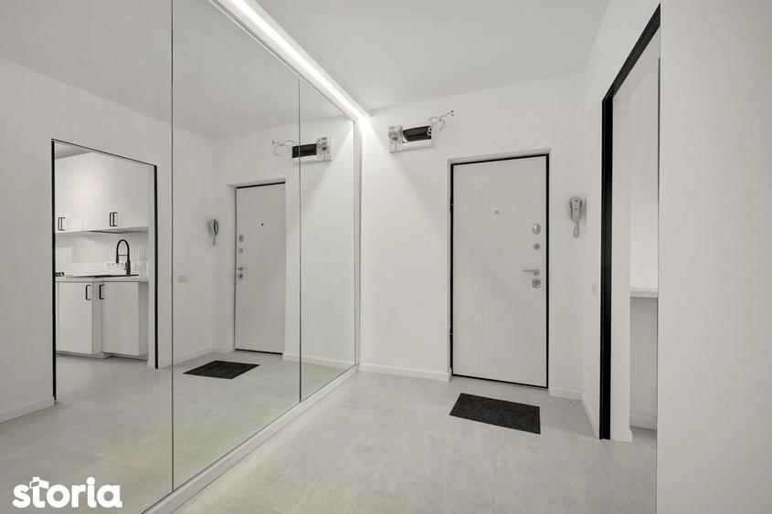 Apartament cu 3 camere semidecomandat în Floreasca