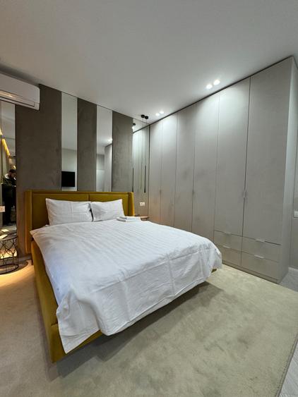 Apartament cu 2 camere decomandat în Universitate