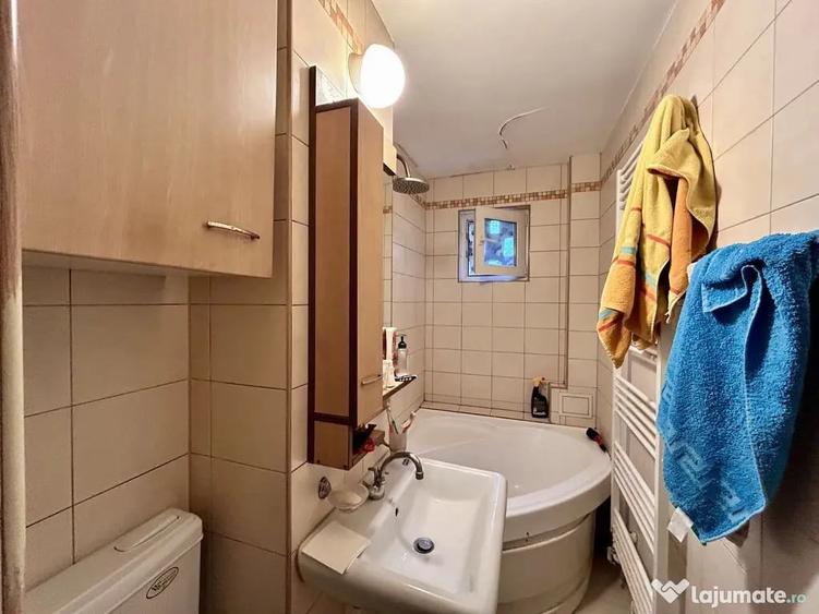 Apartament cu 2 camere decomandat în Vest