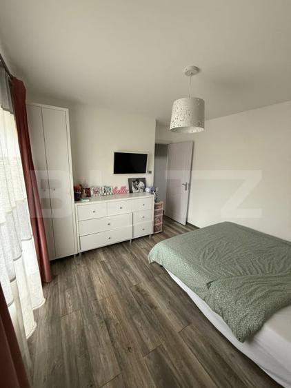 Apartament cu 3 camere decomandat, mobilat în Exterior Nord