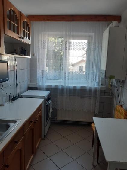 Apartament cu 2 camere semidecomandat în Pietrișu