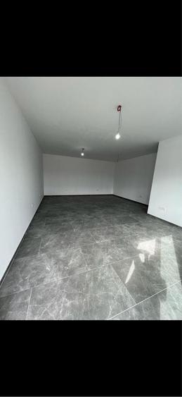 Spațiu comercial, de 45 mp, în Moșnița Veche