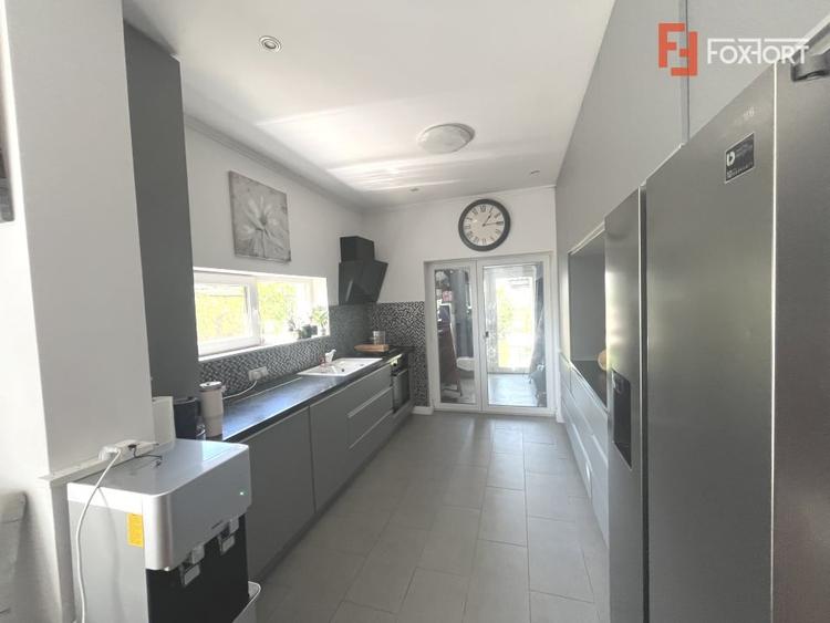 Duplex cu 3 camere cu Canalizare în Moșnița Veche