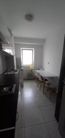 Apartament cu 2 camere decomandat, mobilat în P-ța Unirii