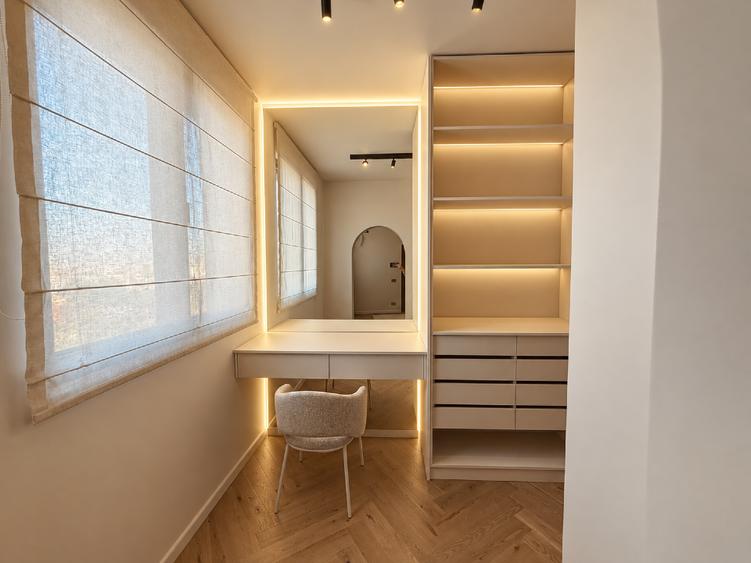 Apartament cu 3 camere decomandat, mobilat în Unirii