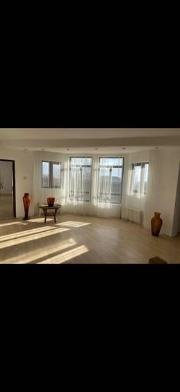 Casă cu 4 camere cu Teren 600 Mp în Mărăcineni