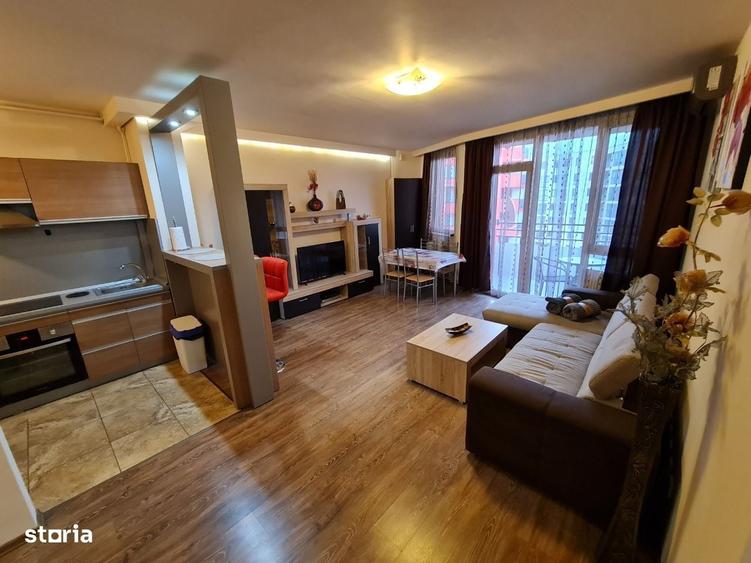 Apartament cu 3 camere decomandat în Intim