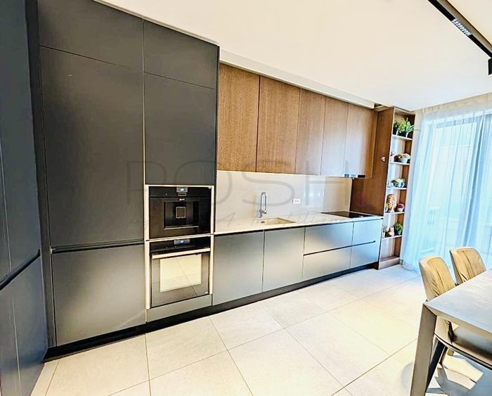 Apartament cu 3 camere, mobilat în Nordului