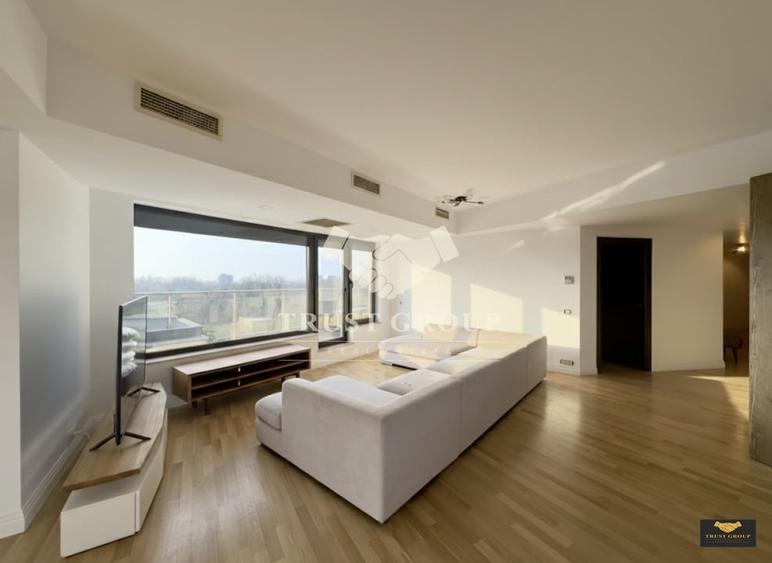 Apartament cu 5 camere decomandat, mobilat în Herăstrău