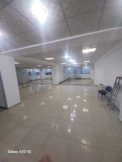 Birou, de 7,000 mp, în Mărășești