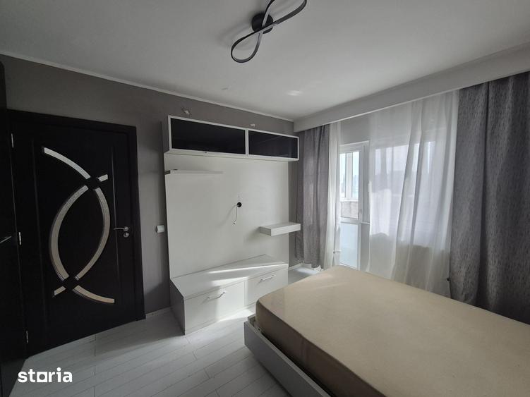 Apartament cu 2 camere decomandat în Apărătorii Patriei