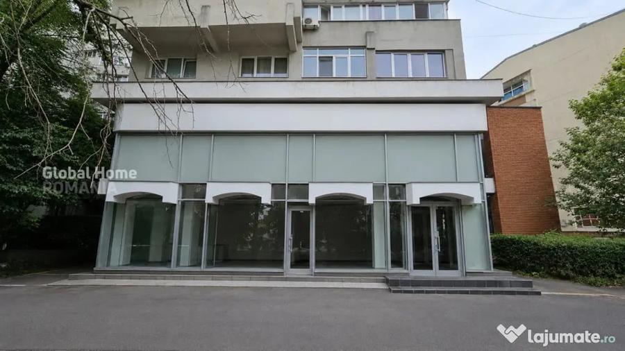Spațiu comercial, de 280 mp, în Central