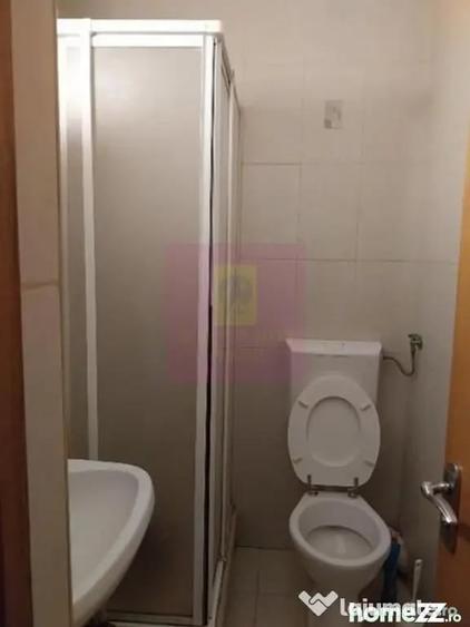 Apartament cu 4 camere decomandat în Muncii
