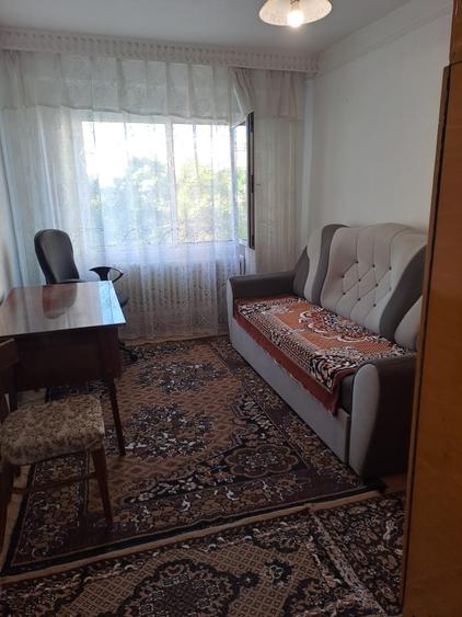 Apartament cu 2 camere decomandat în Mircea cel Bătrân