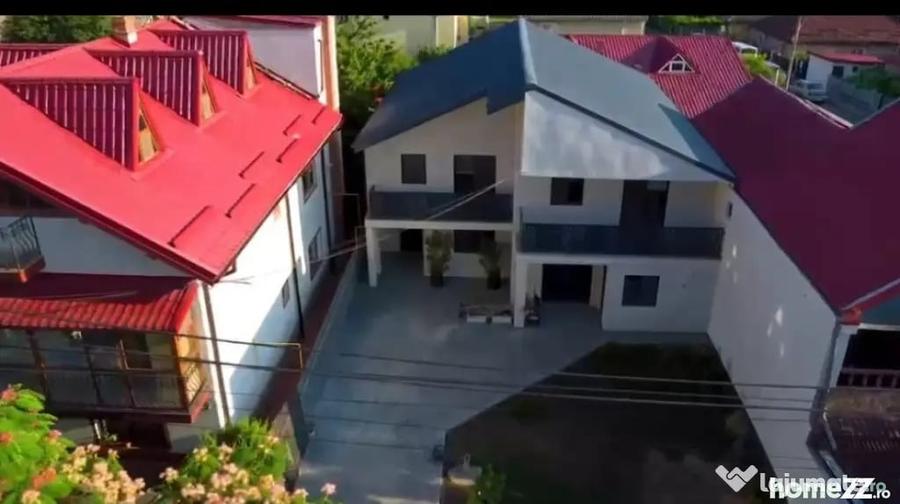 Casă cu 1 camere cu Teren 300 Mp în Păcii