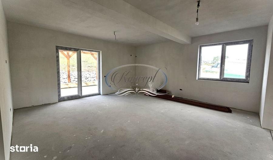 Casă cu 5 camere cu Teren 1000 Mp în Baciu