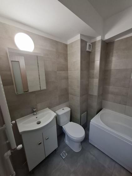 Apartament cu 2 camere decomandat, mobilat în Km 5